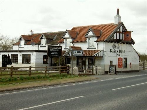 The Black Bull Inn Пикъринг Екстериор снимка